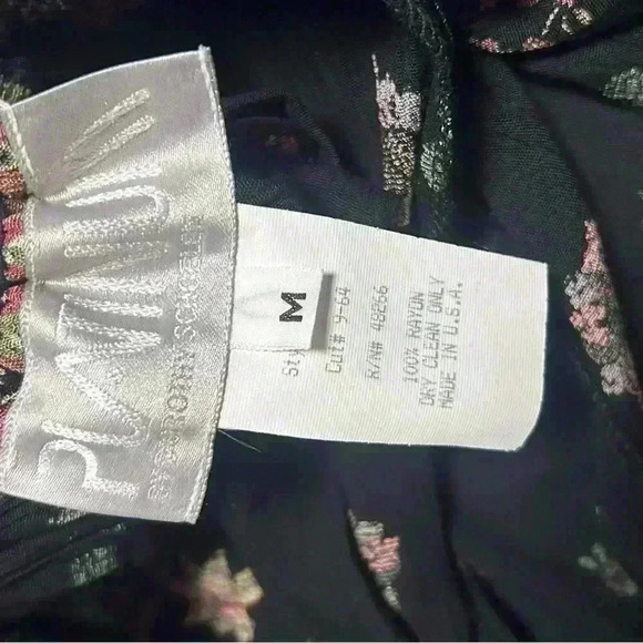 Vintage 80s Platinum Dorthy Schoelen Skirt style#:7115, Cut#9-64, R/N# 48266 - Picture 8 of 9